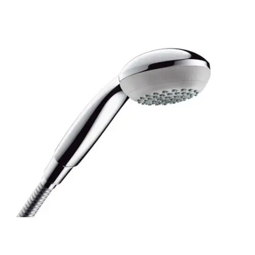 Handbrause aus Chrom mit einem ergonomischen Griff und runder Düse, hergestellt von Hansgrohe. Sie zeigt eine einfache, funktionale Form für die alltägliche Nutzung im Badezimmer.